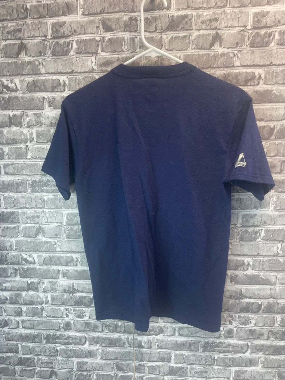 Atlanta Braves Majestic Navy Short-Sleeve Henley Tee with Red & Yellow‎ Logo